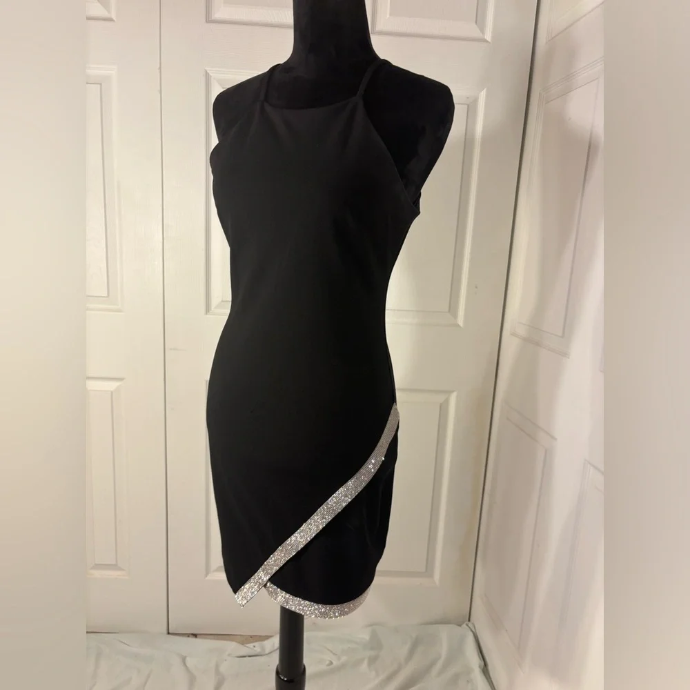 HOCO!! Homecoming dress size medium. - Picture 7 of 10